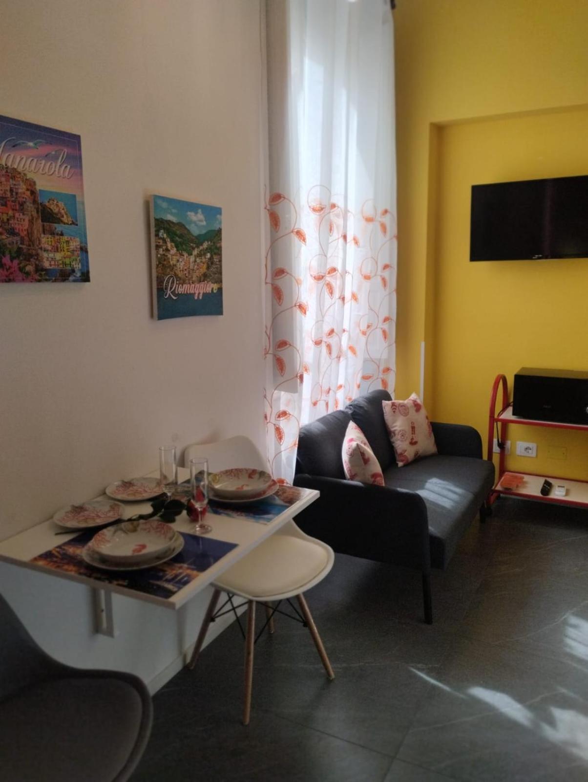 Casa Vacanze Buddy La Tua Base Per Visitare Il Mare Delle Cinque Terre Apartman La Spezia Kültér fotó