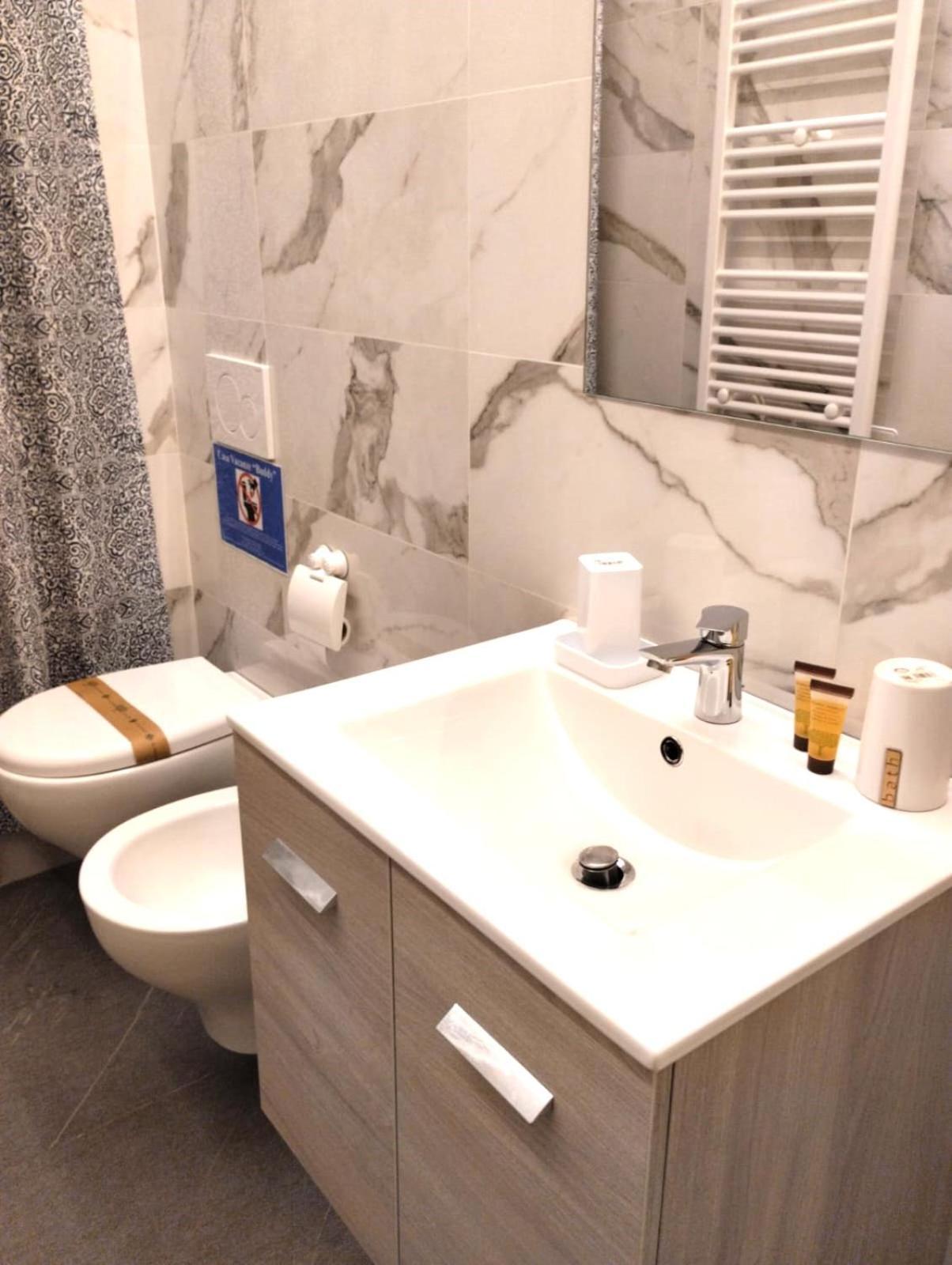 Casa Vacanze Buddy La Tua Base Per Visitare Il Mare Delle Cinque Terre Apartman La Spezia Kültér fotó